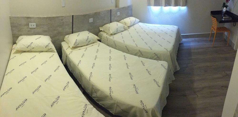Hotel Avalon Maringa Economico エクステリア 写真